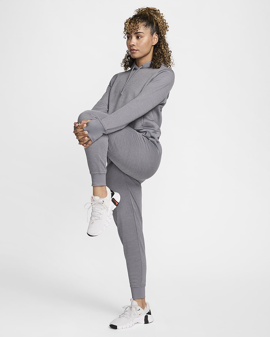 Nike therma sweatpants womens on sale